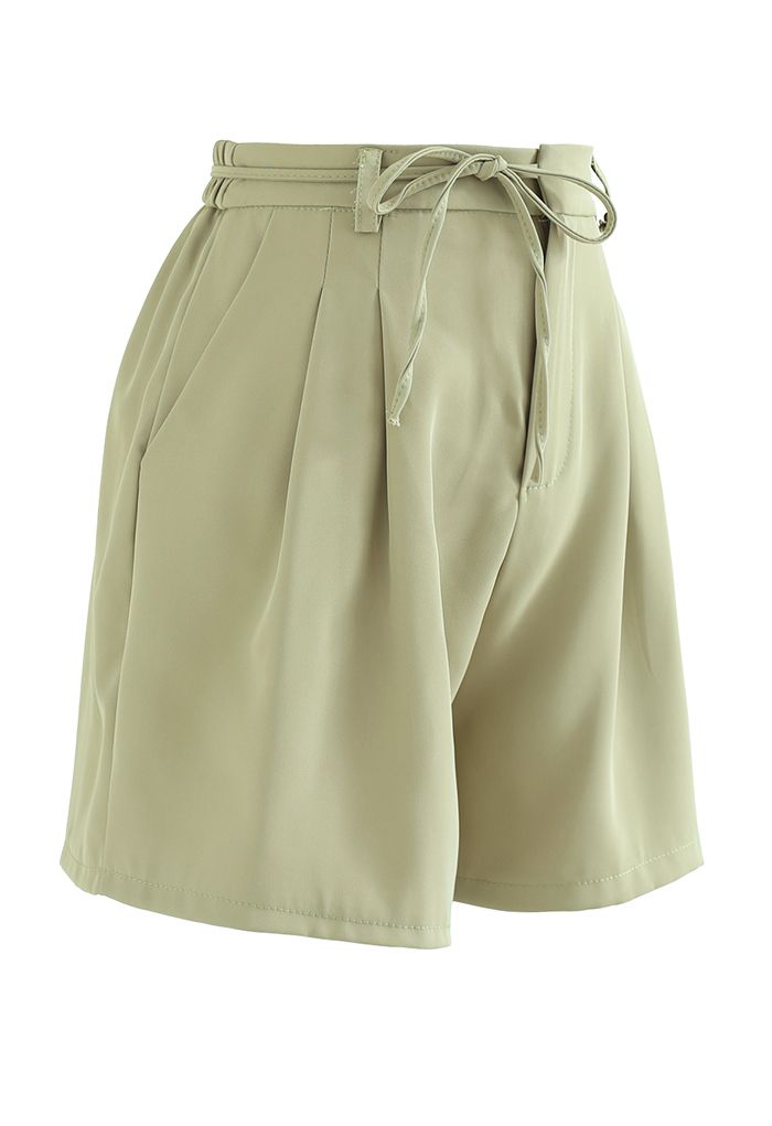 Self-Tie String Side Pocket Shorts in Pea Green