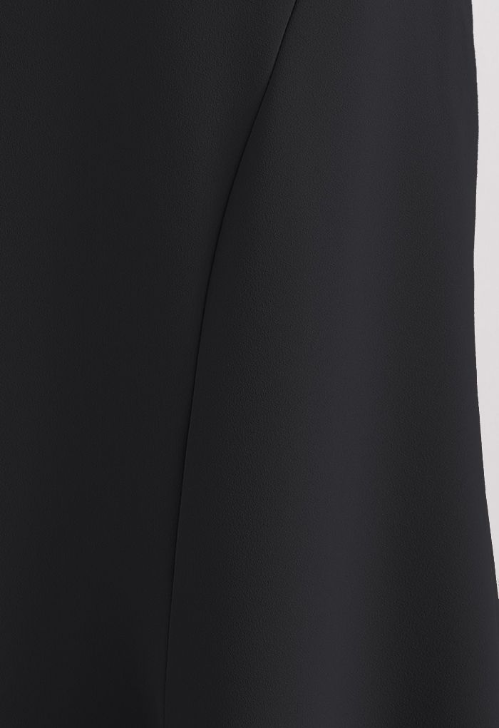 High-Waisted Split Asymmetric Frilling Skirt in Black
