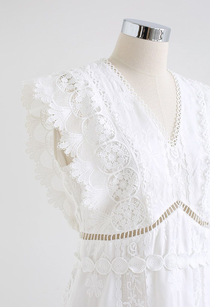 Refined Cutwork Embroidery Sleeveless Dress in White