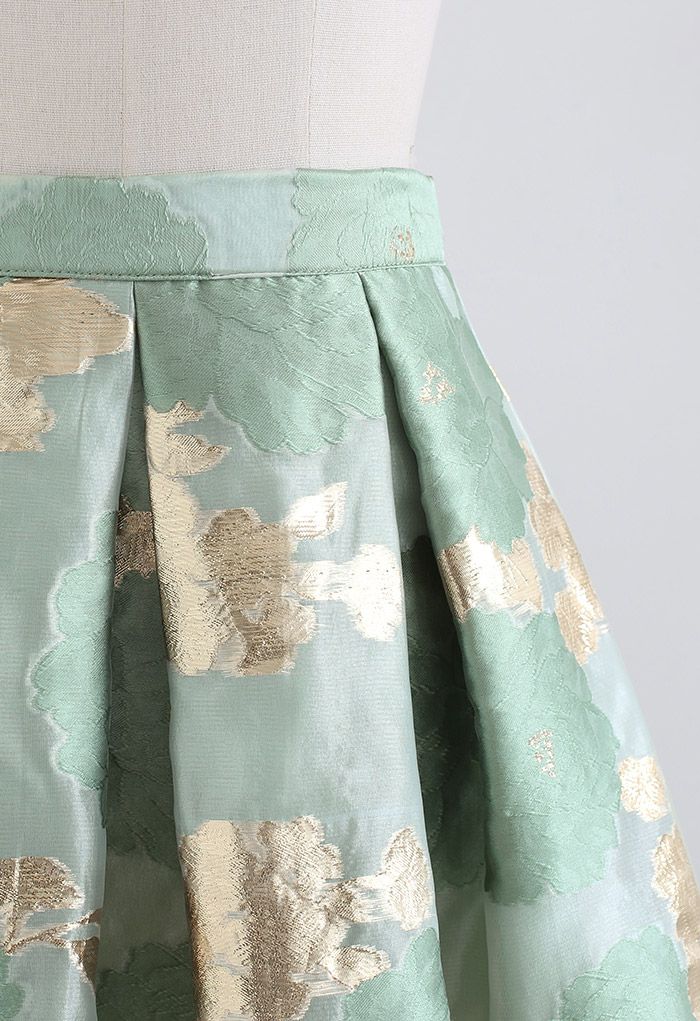 Shiny Floral Jacquard Organza Pleated Skirt in Green