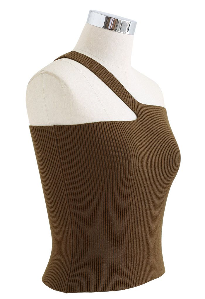 Oblique Shoulder Crop Knit Tank Top in Brown