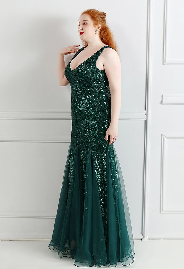 Mesh Panelled Sequined Mermaid Gown in Emerald