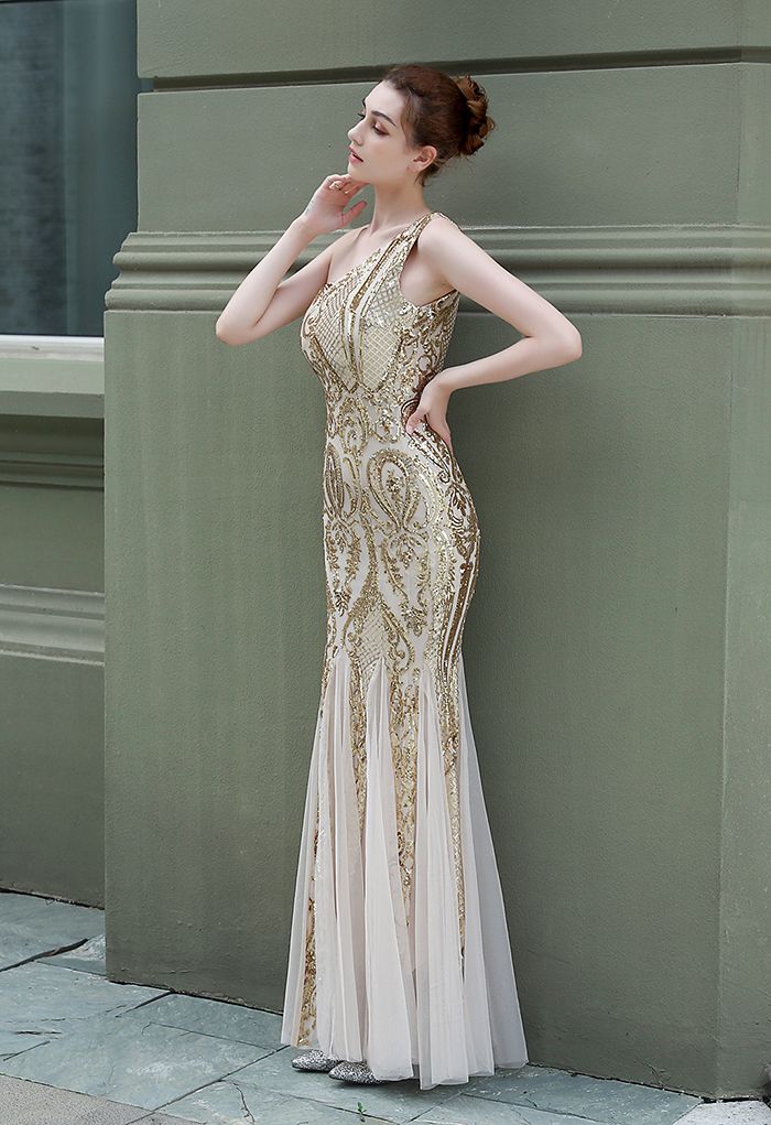 One-Shoulder Floral Lattice Sequined Mesh Gown in Gold