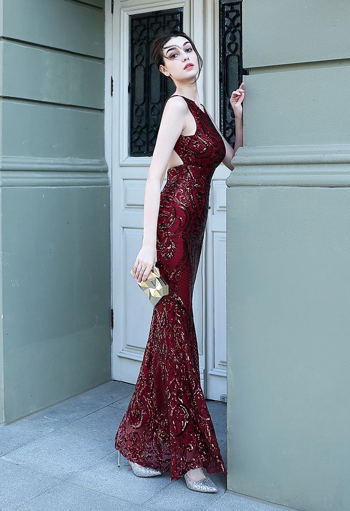 Open Back Flower Lattice Sequined Gown in Burgundy