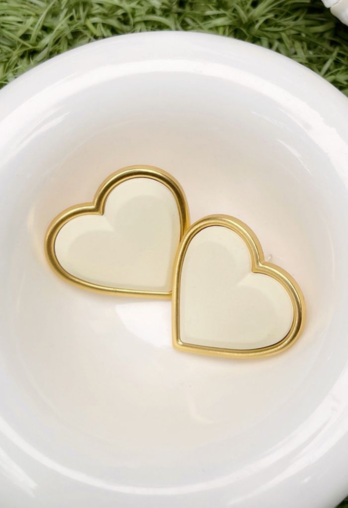 Golden Trim Heart Shape Earrings