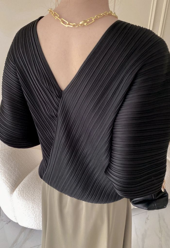 V-Neck Pleated Chiffon Top in Black