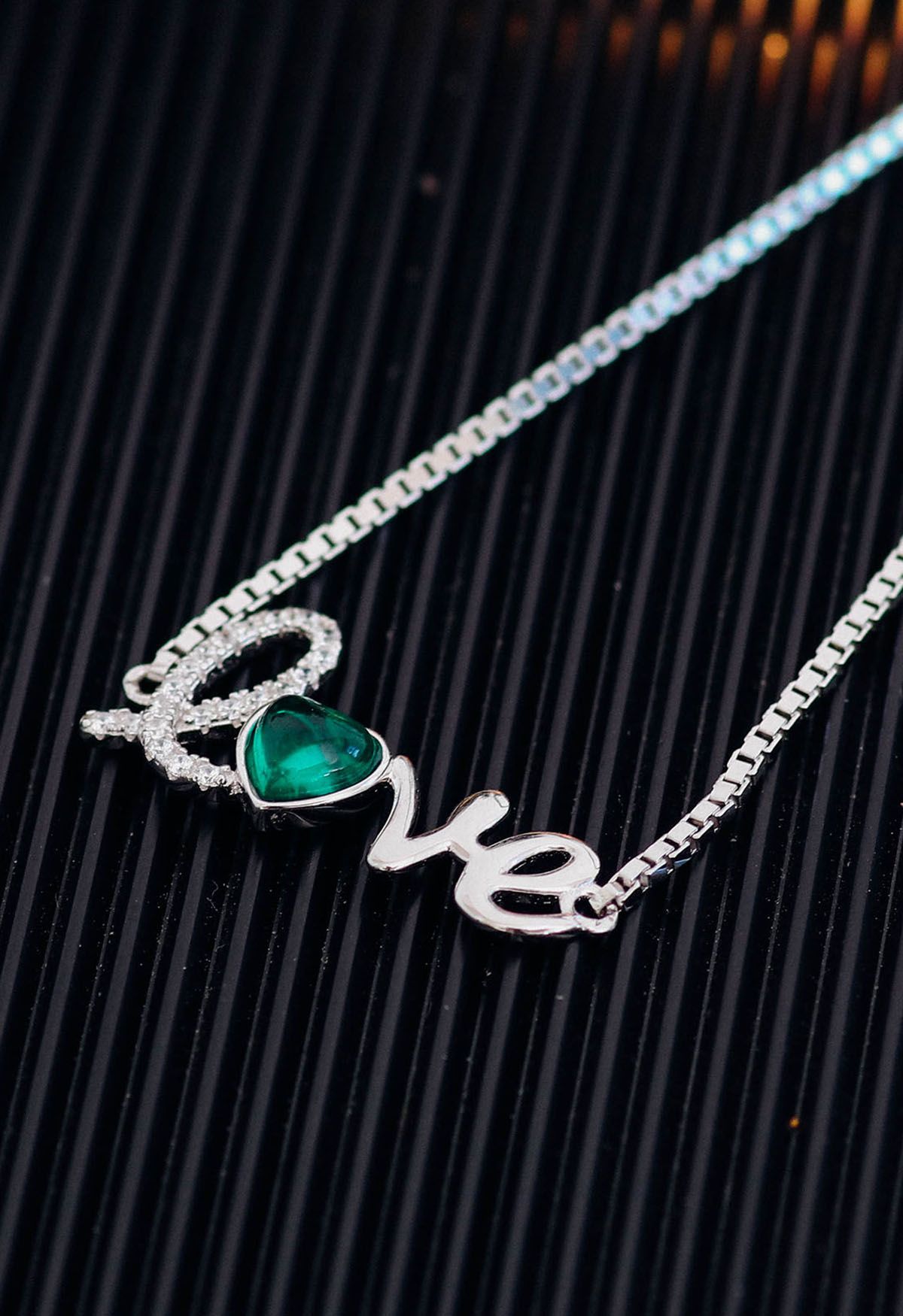 Love Sign Heart Shape Emerald Bracelet