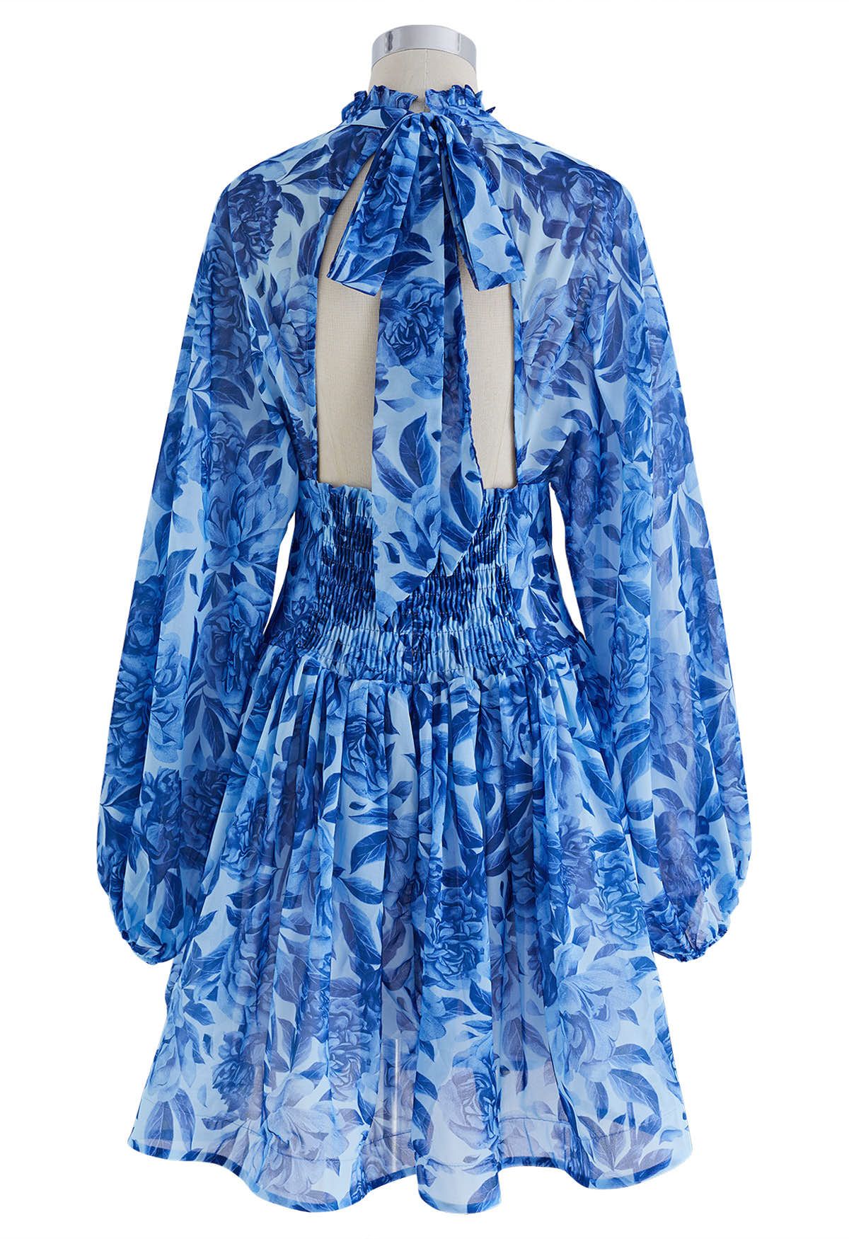 Cutout Back Floral Bubble Sleeve Frilling Dress in Blue