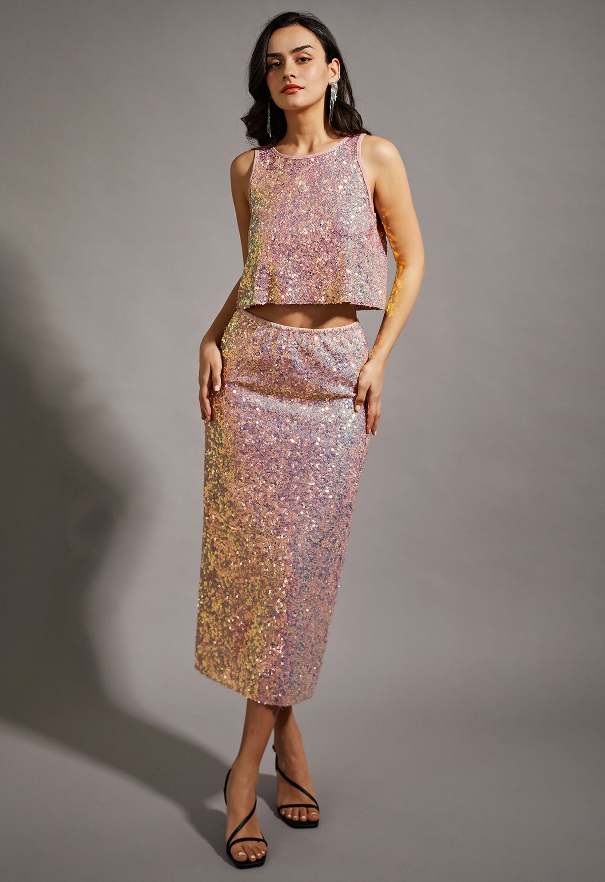 Iridescent Sequin Embellished Pencil Skirt in Pink