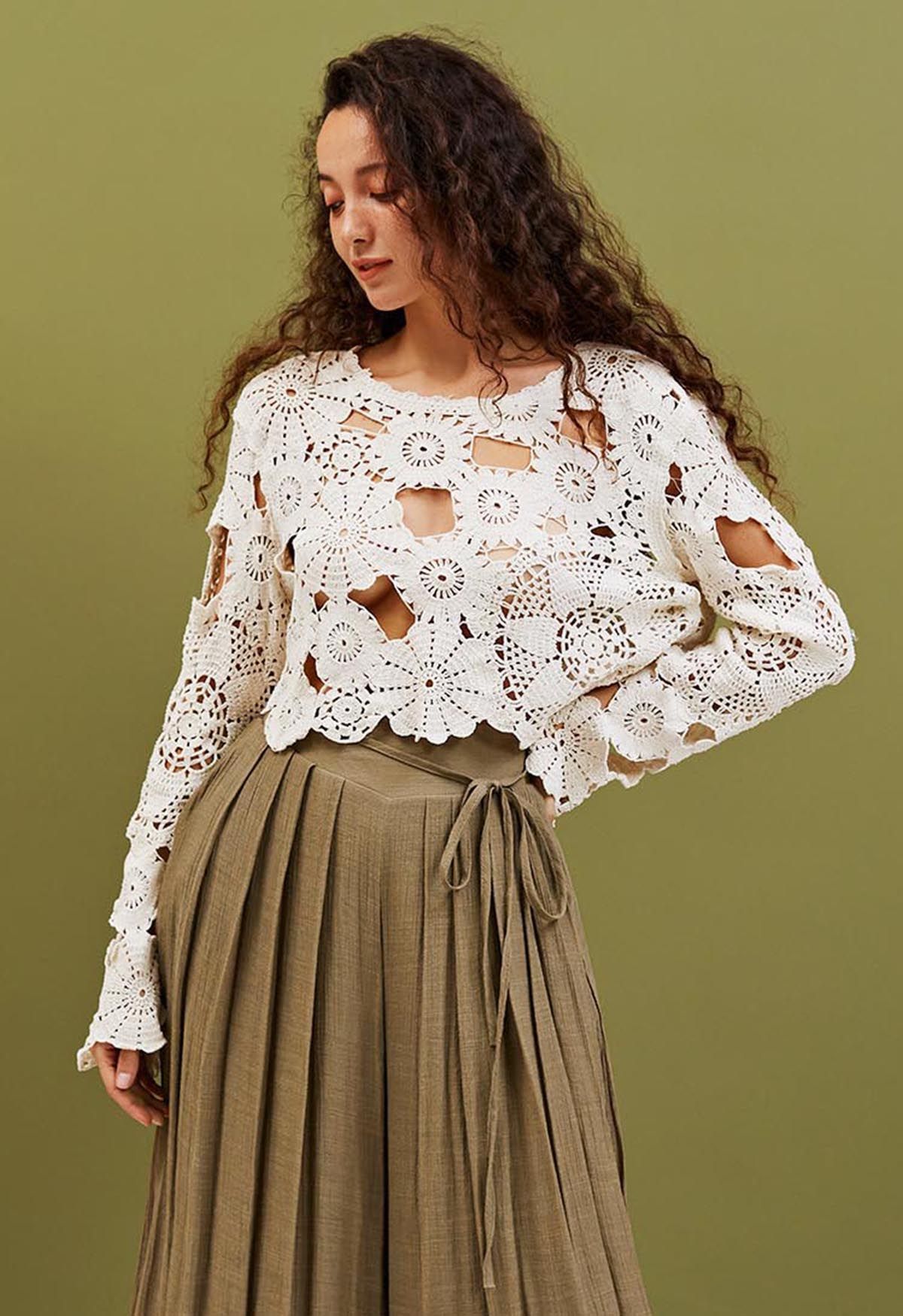 Flower Land Crochet Crop Top in Ivory