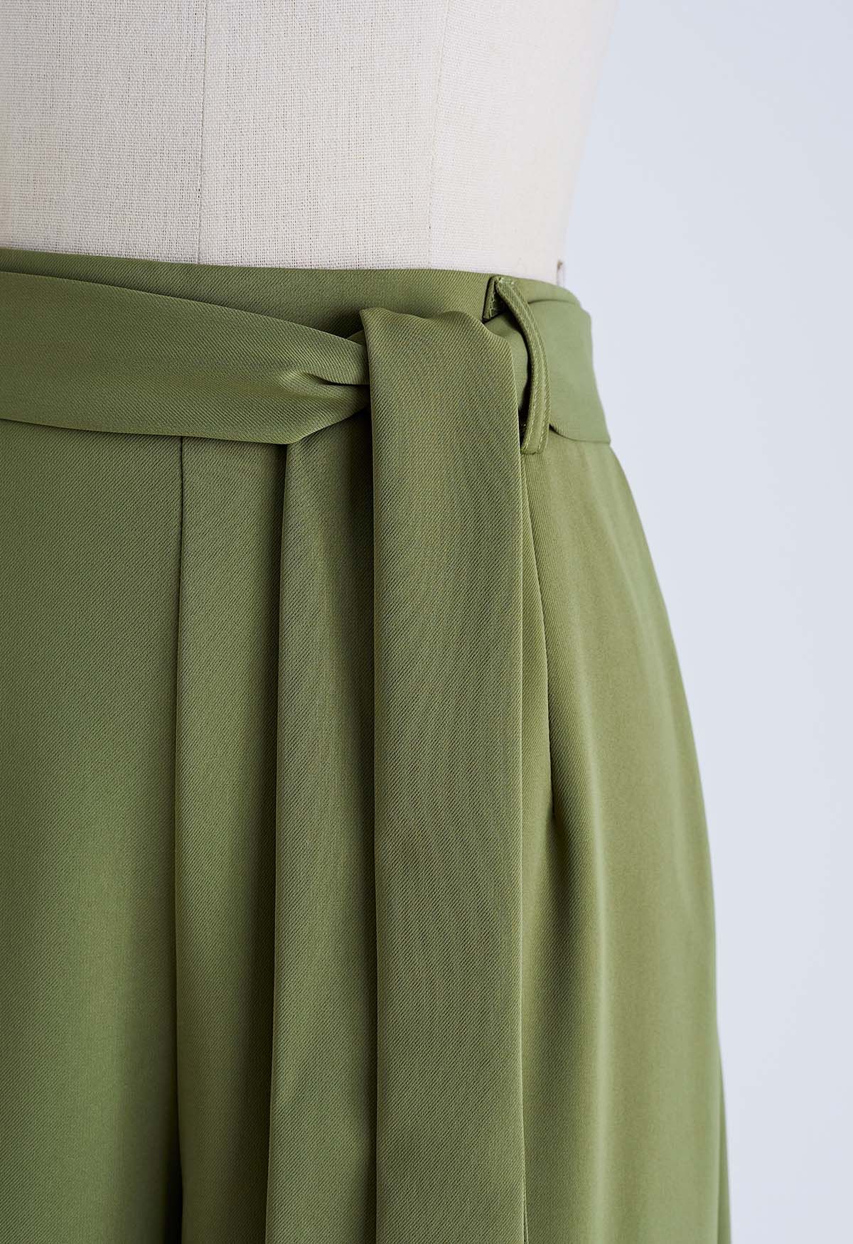 Side-Zip Belted Straight-Leg Pants in Lime