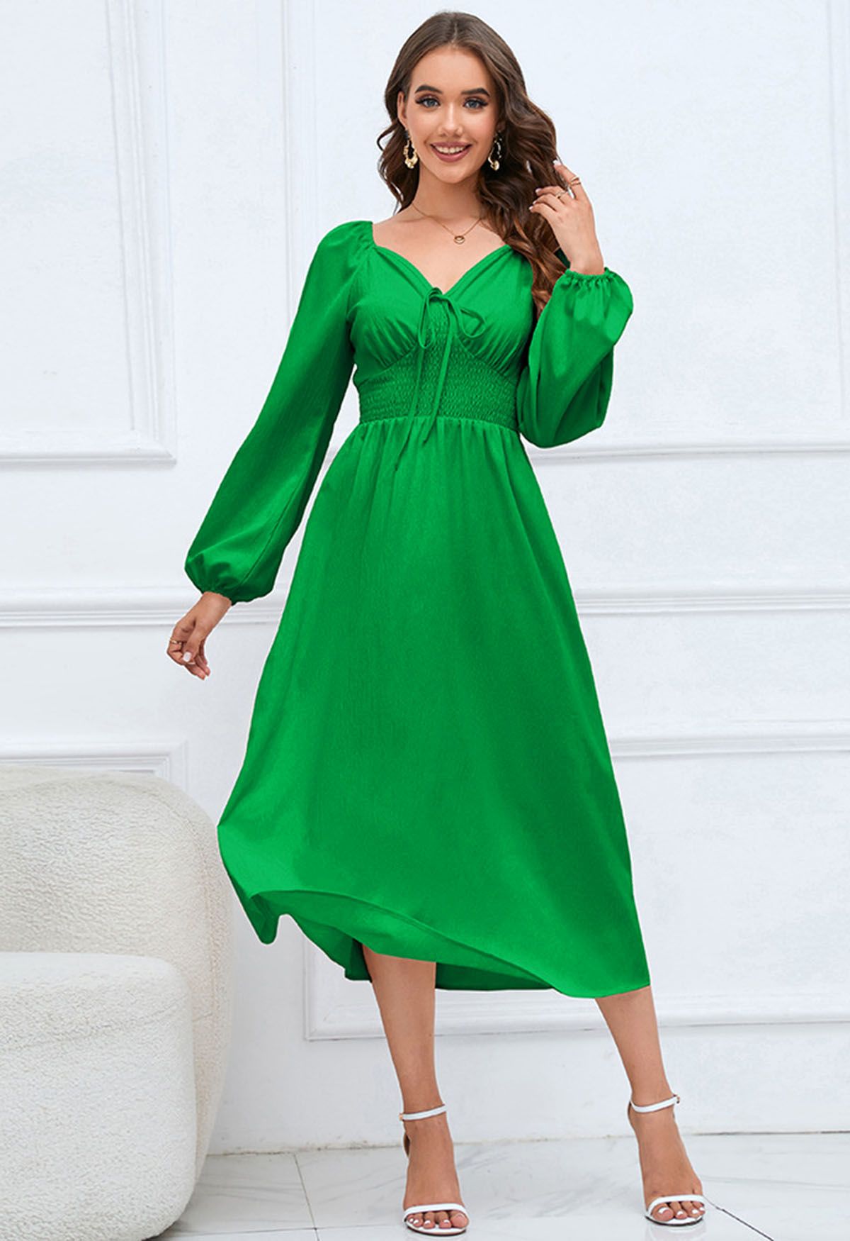 Sweetheart Neck Tie Front Midi Dress in Green