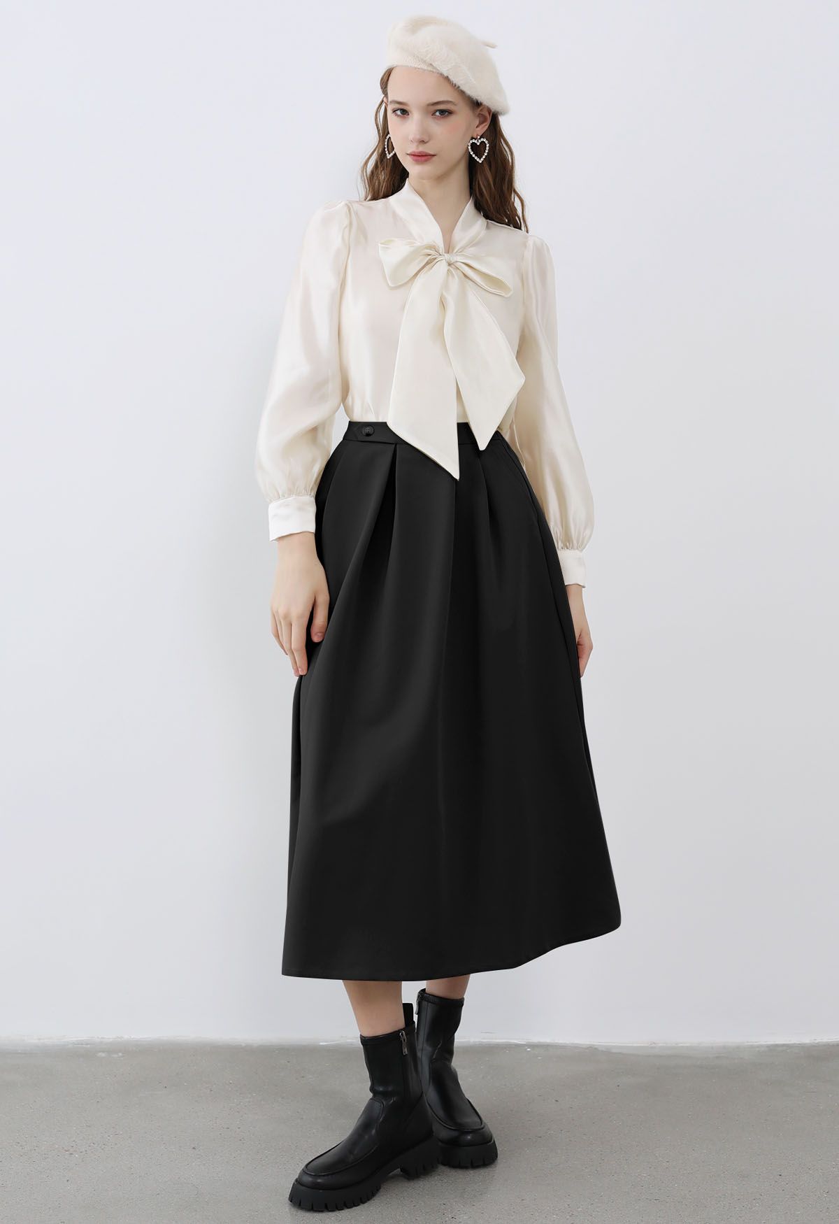 Button Decorated Pleated A-Line Skirt in Black