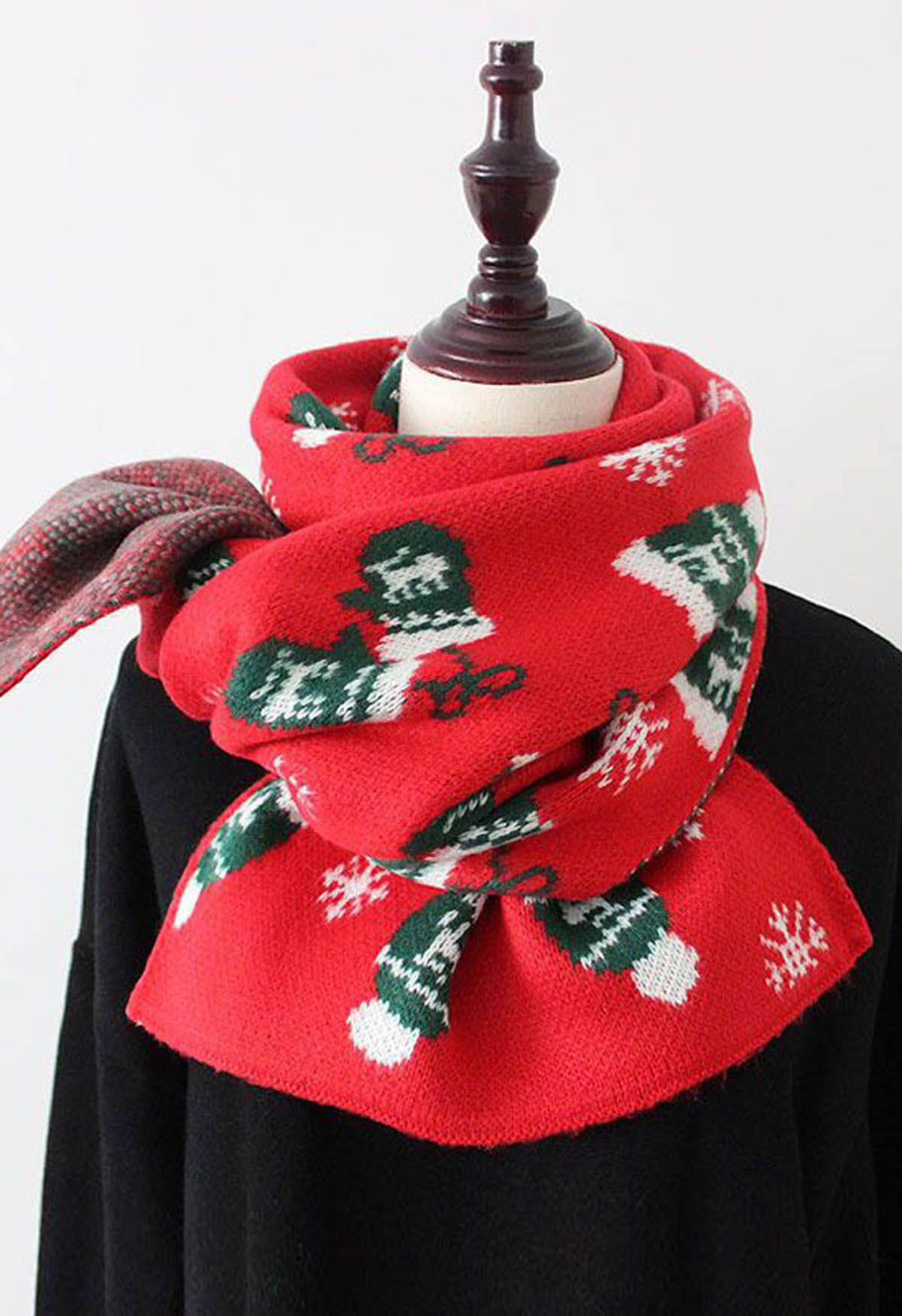 Wintery Christmas Knit Scarf in Red