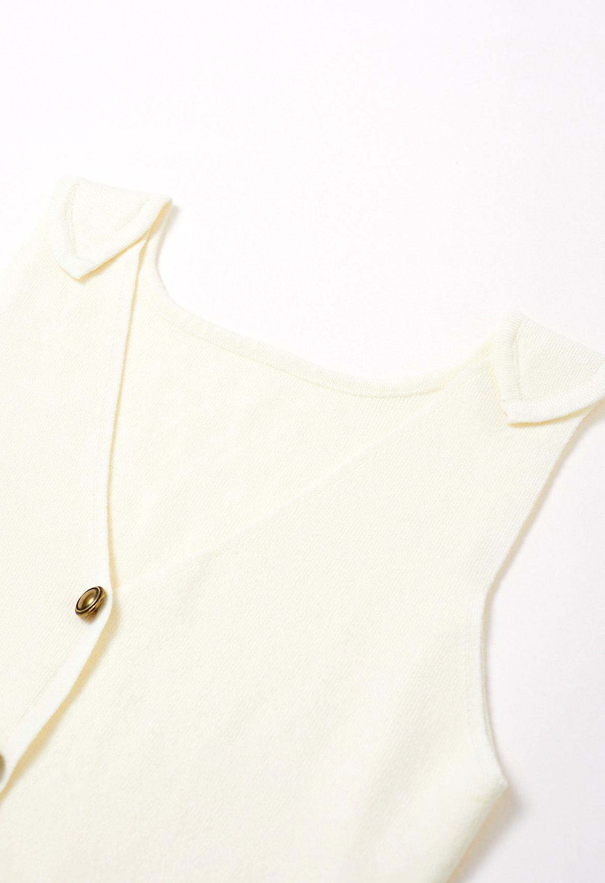 Cutout Back Buttoned Sleeveless Knit Top in White