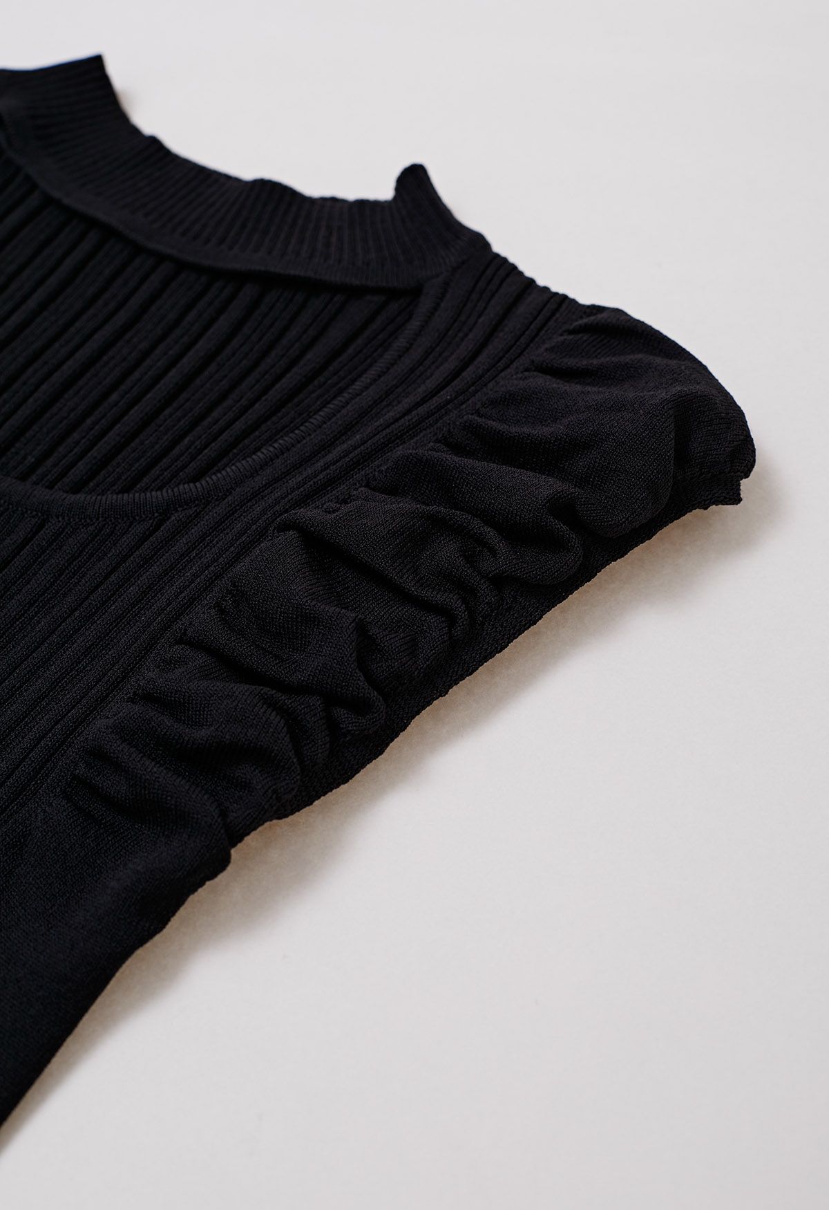 Choker Neck Ruched Cap Sleeves Knit Top in Black