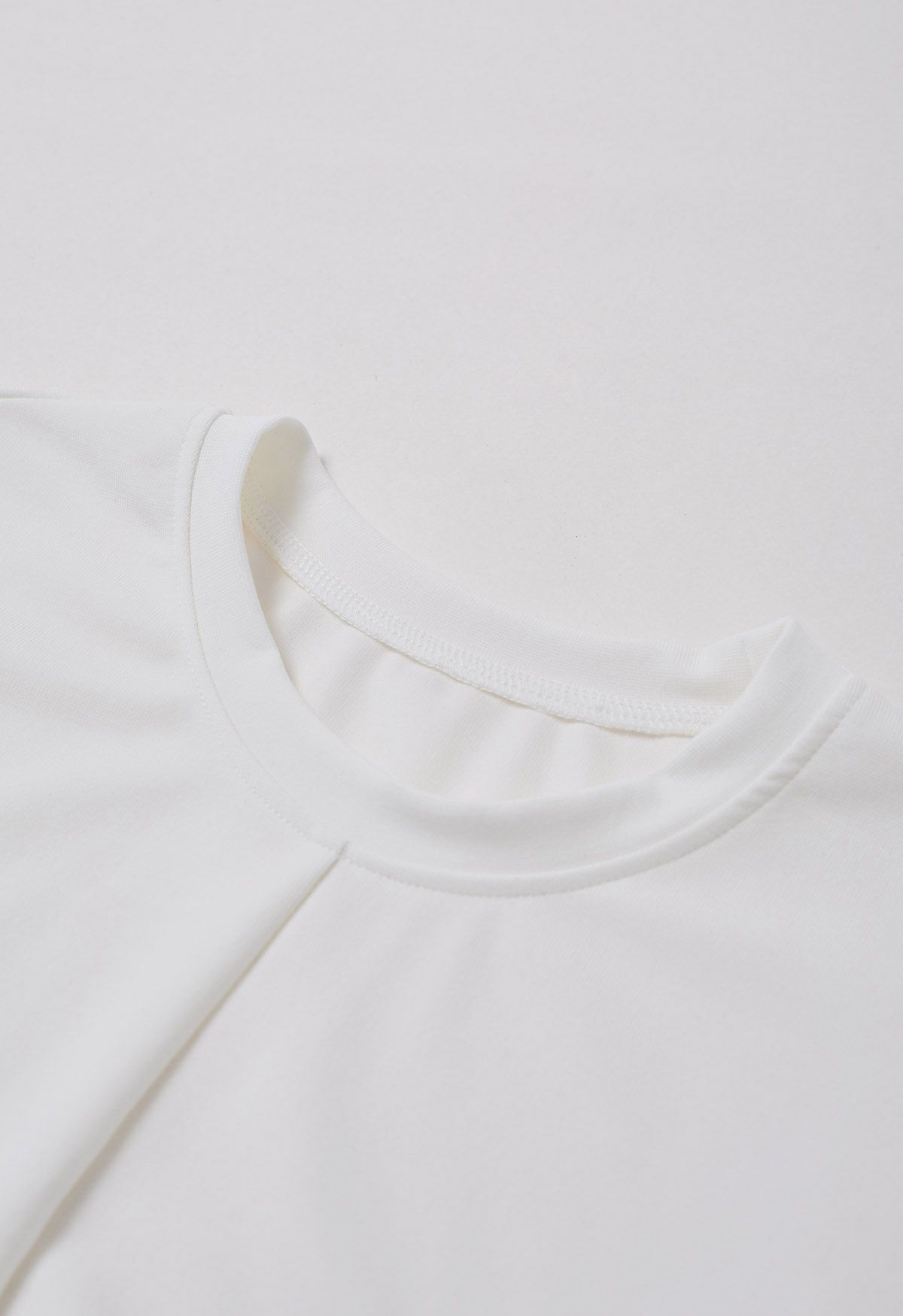Ruched Split Hem T-Shirt in White