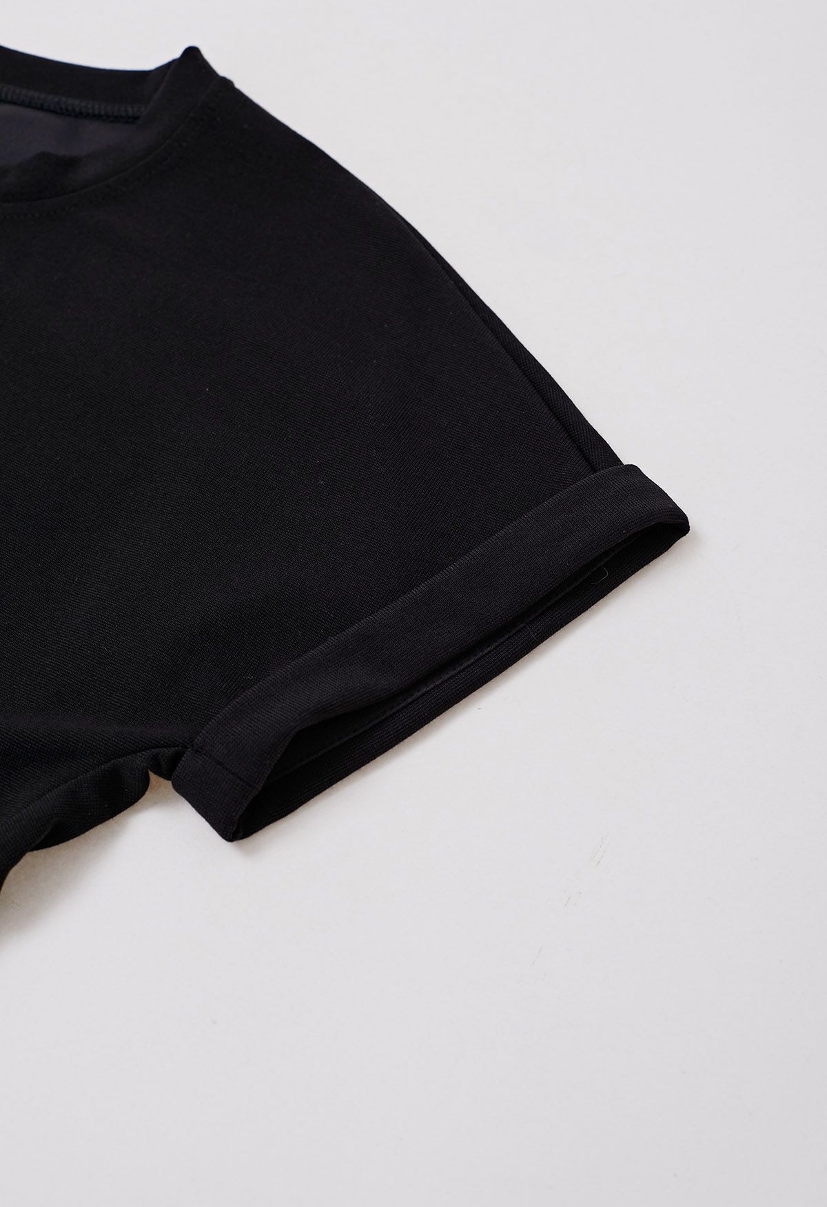 Ruched Split Hem T-Shirt in Black