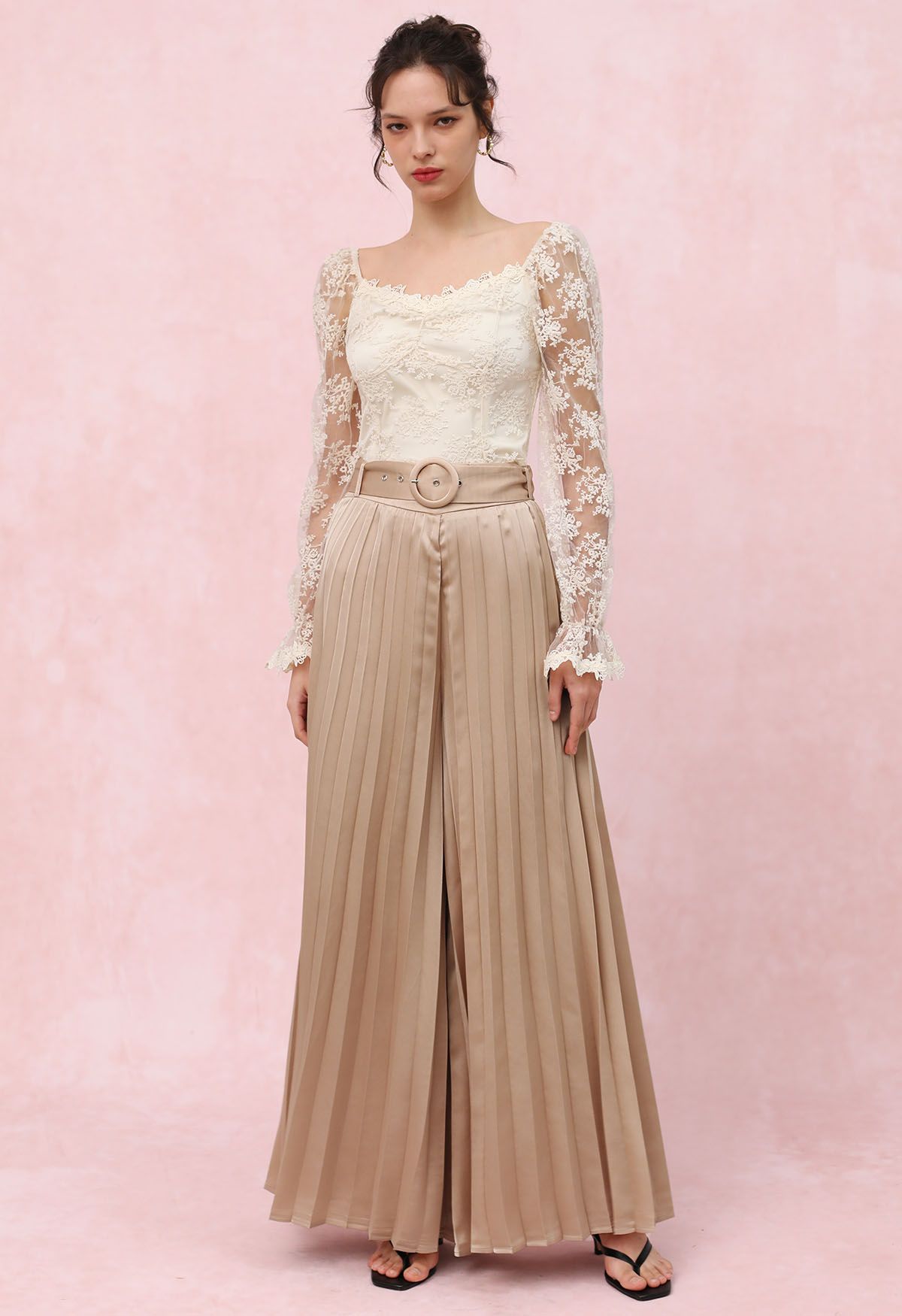 O-Ring Belt Pleated Wide-Leg Pants in Coral
