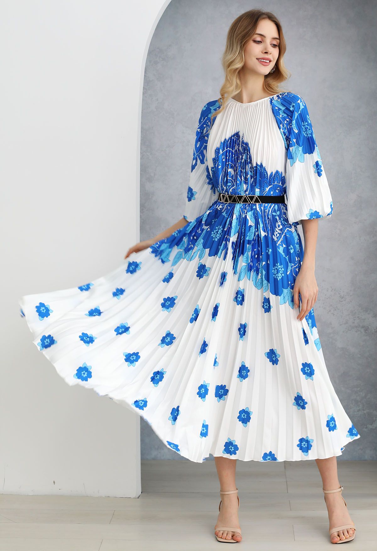 Blossoming Day Watercolor Pleated Maxi Dress in Blue