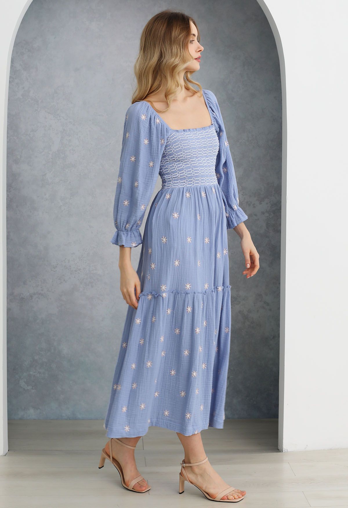 Floret Embroidery Square Neck Midi Dress in Blue