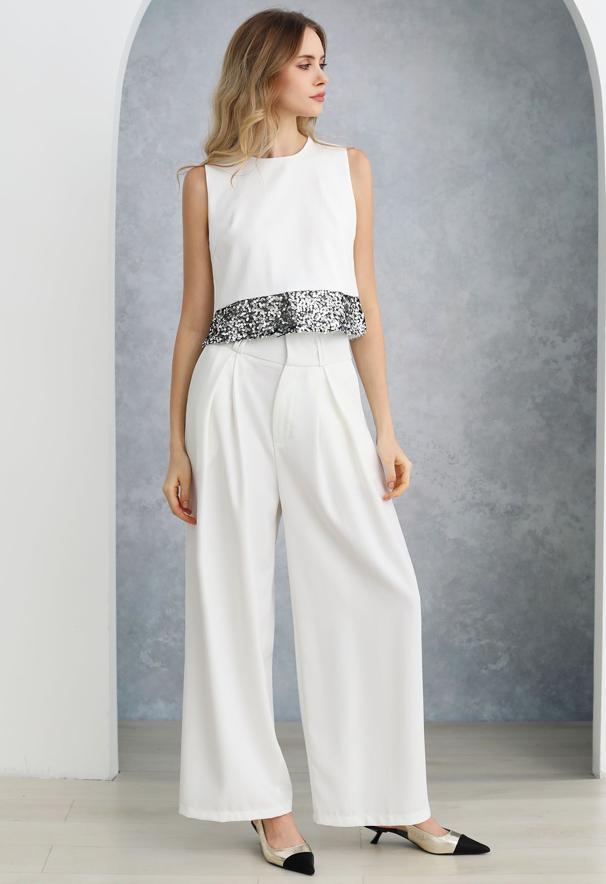 Sequined Hem Sleeveless Tweed Crop Top in White