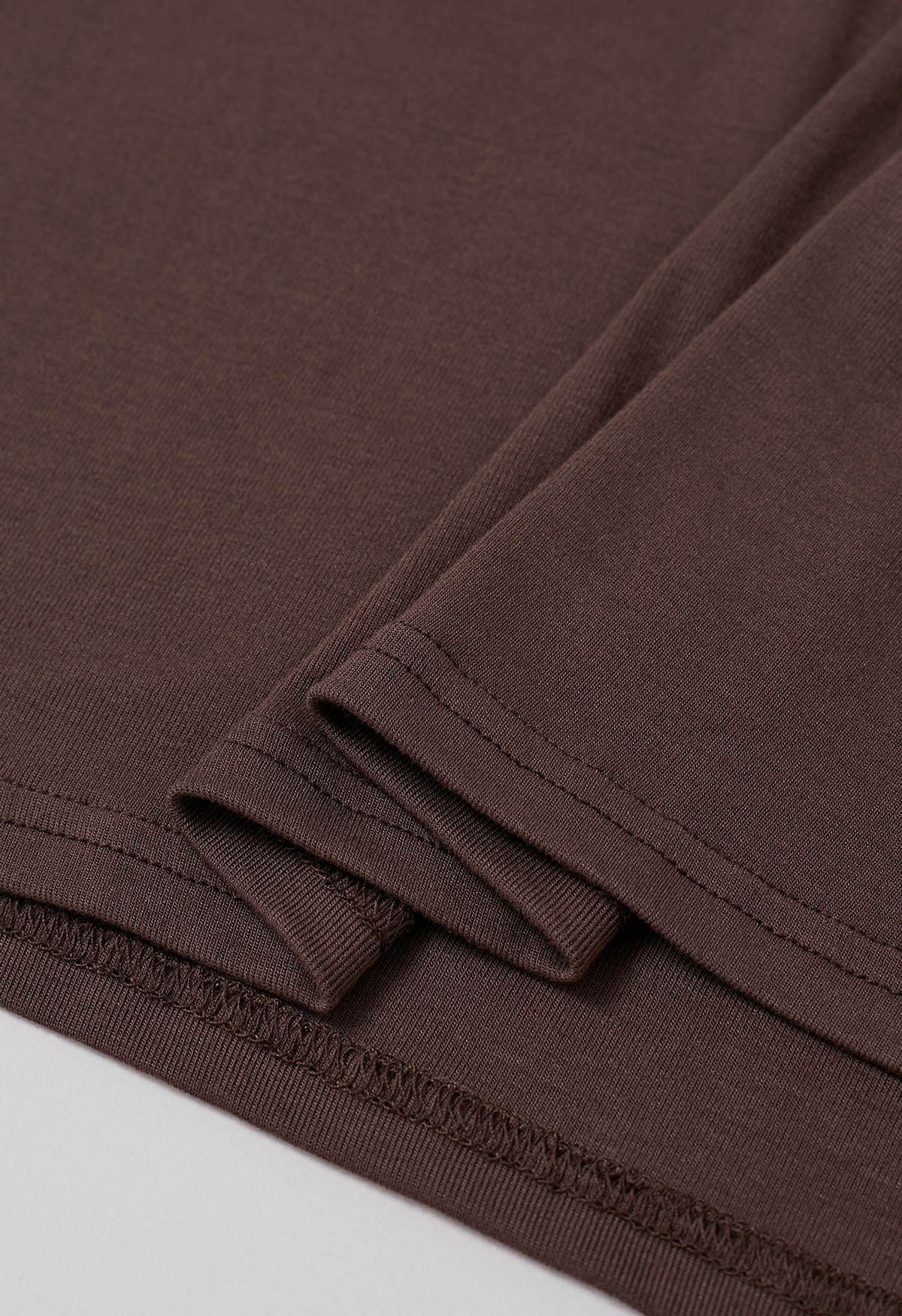 Pocket Trim Rolled Cuff T-Shirt in Brown