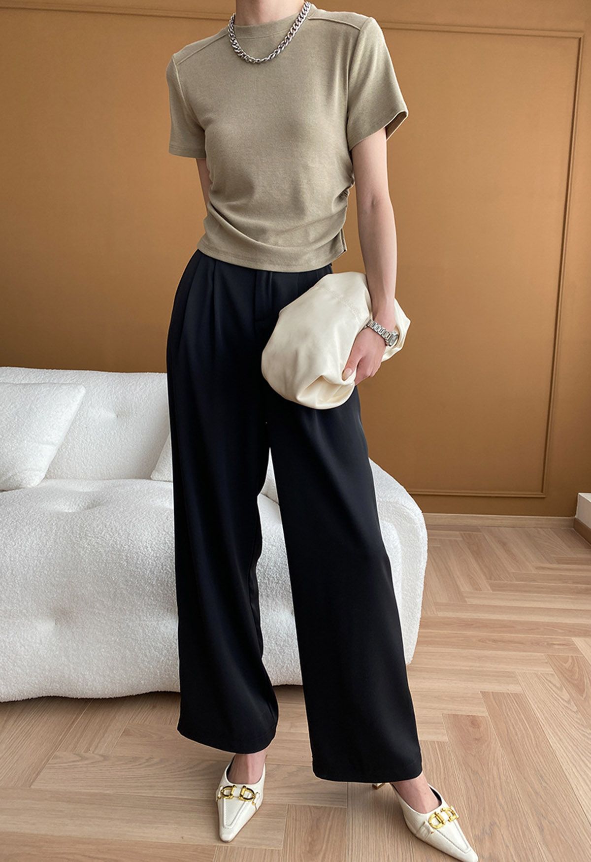 High-Waist Straight-Leg Pants in Black