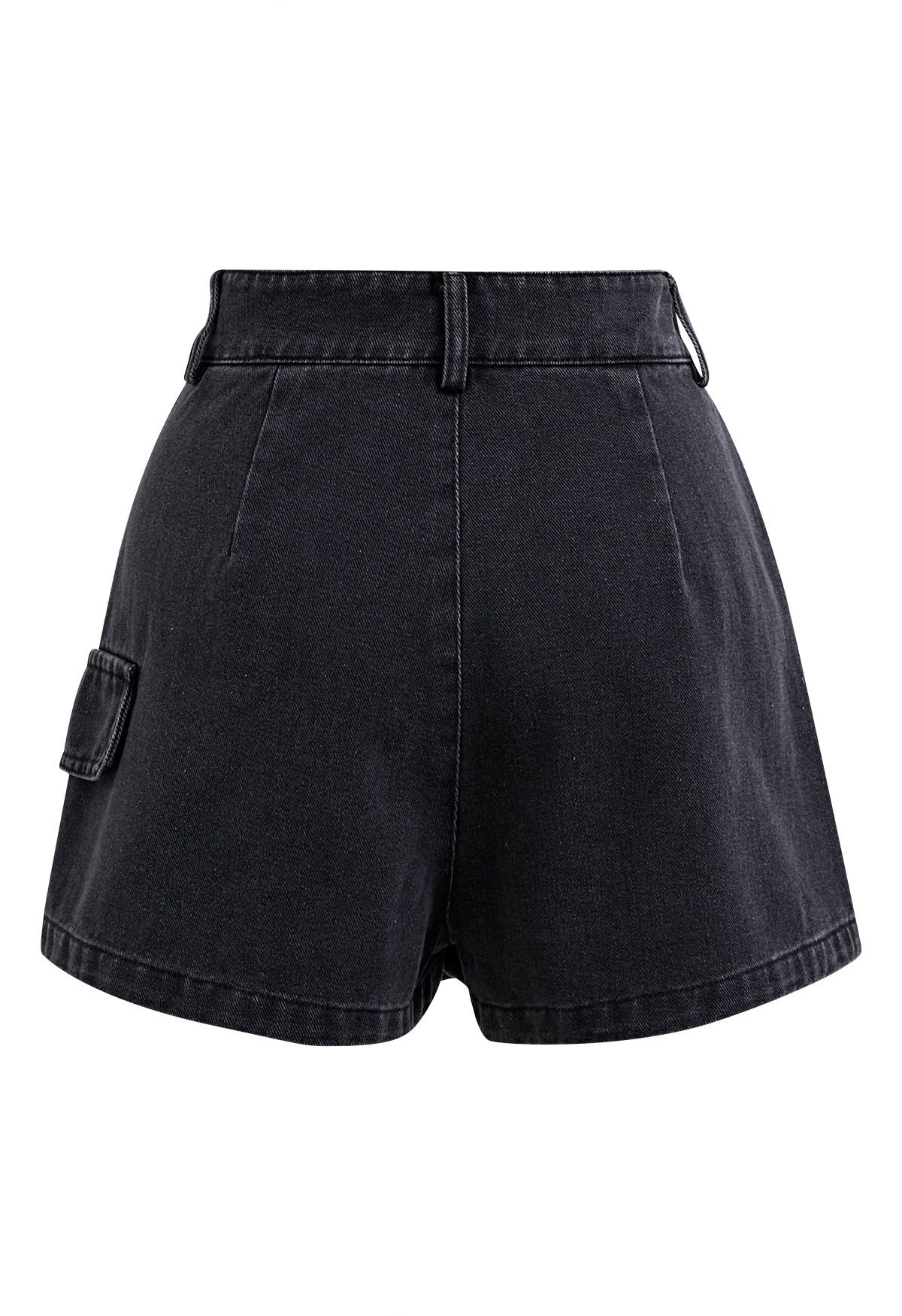 Edgy Curved Seam Flap Denim Skorts in Smoke