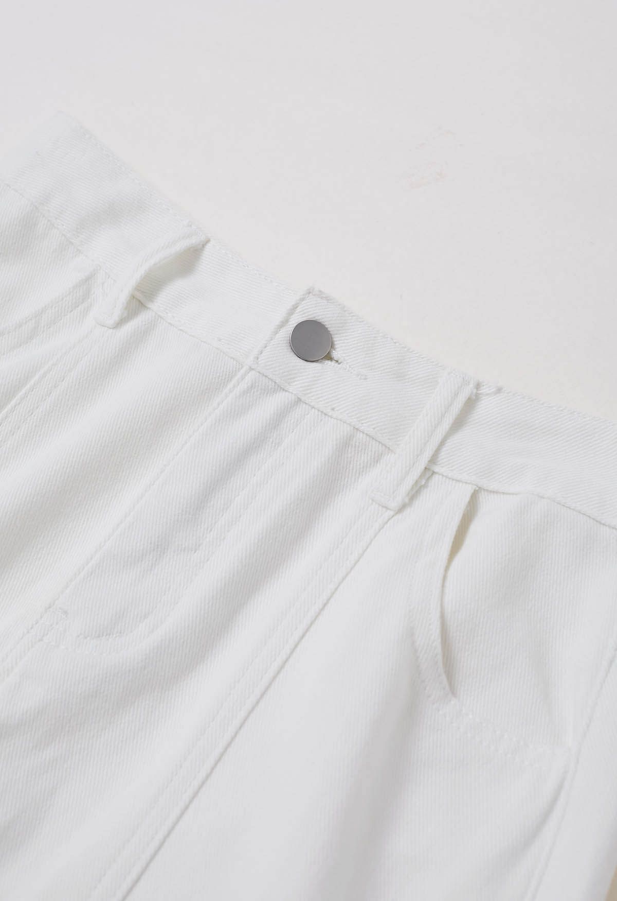 Iconic Silhouette Belted Palazzo Jeans in White