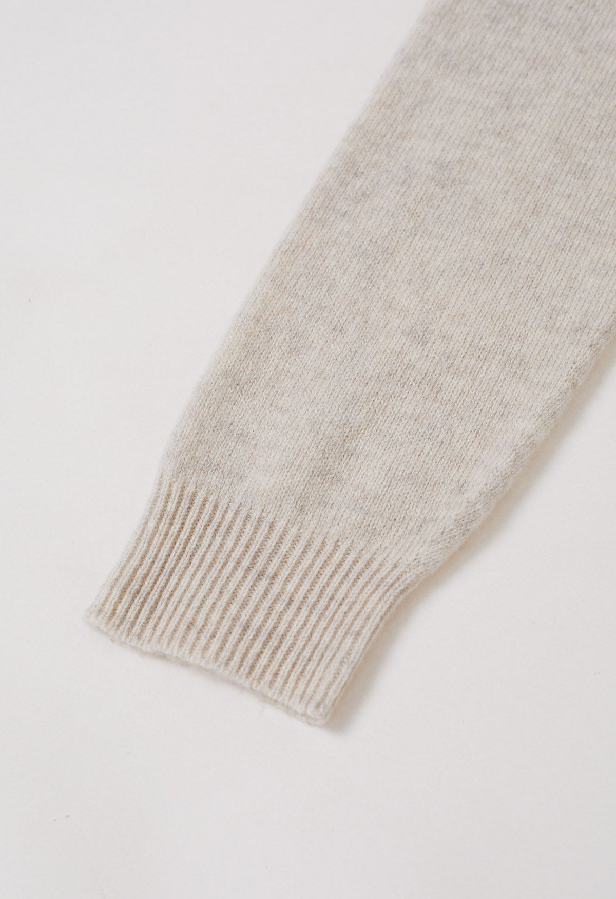 Heartwarming Mock Neck Long-Sleeve Wool Sweater in Linen