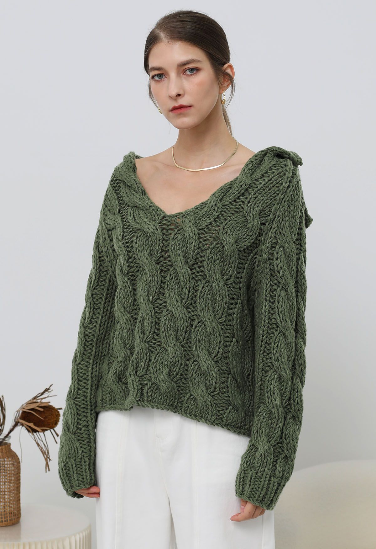 Collared V-Neck Chunky Cable-Knit Sweater in Army Green