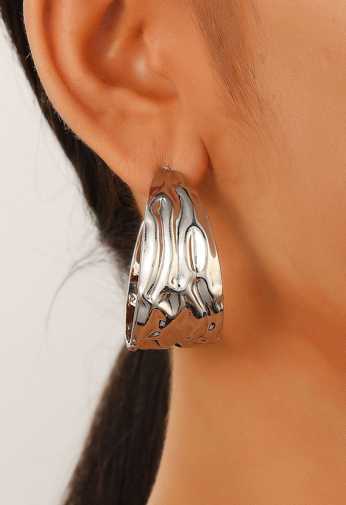 Wave Texture C-Shaped Hoop Earrings in Silver