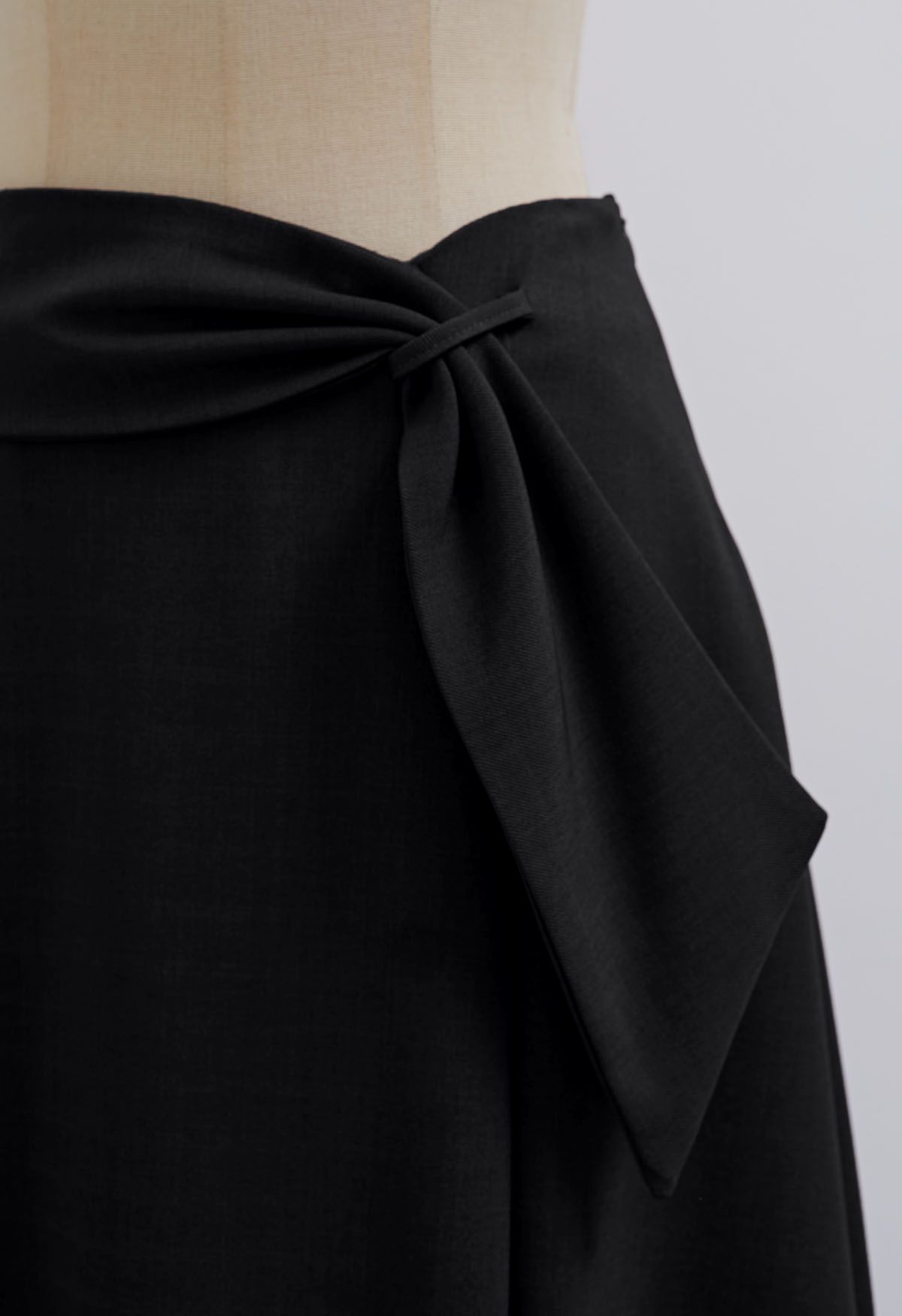 Sash Adorned Split A-Line Midi Skirt in Black