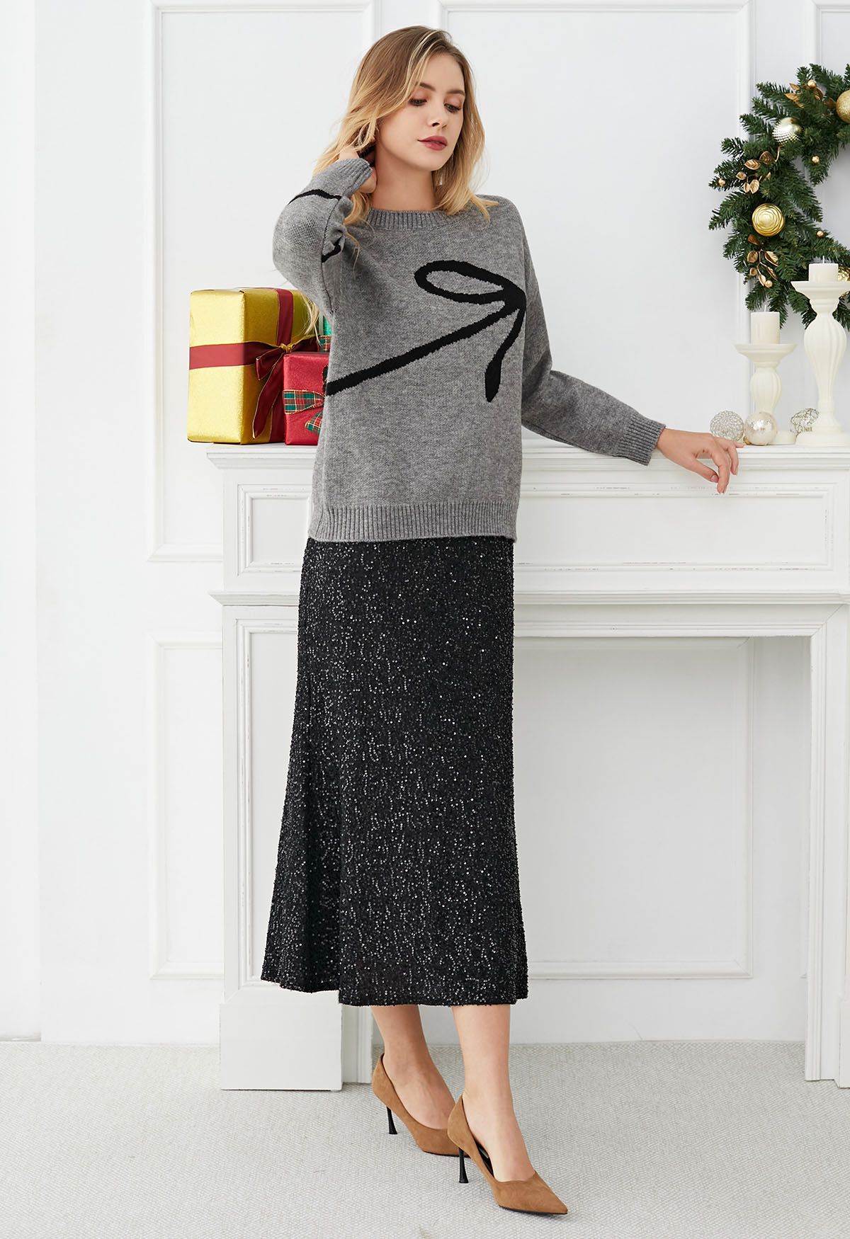 Contrast Color Boucle Bow Knit Sweater in Grey