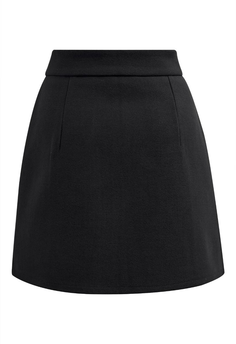 Effortless Charm Flap Pocket Zipper Mini Skirt in Black