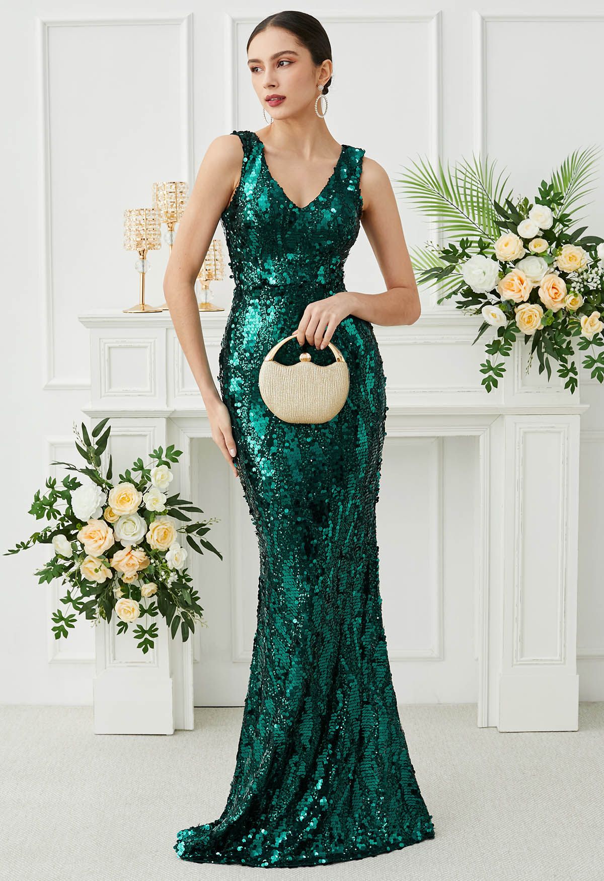 Iridescent Sequin V-Neck Mermaid Sleeveless Gown in Emerald