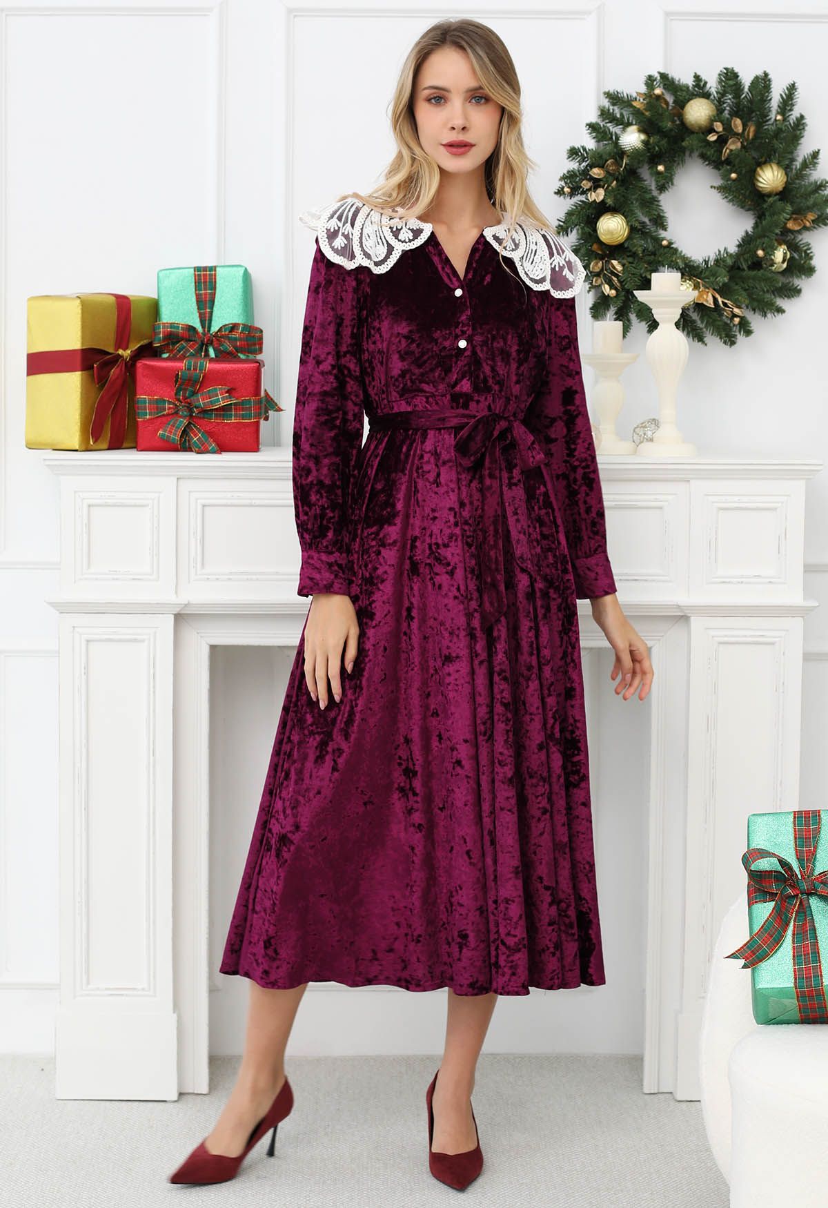 Lace Doll Collar Velvet Midi Dress in Burgundy