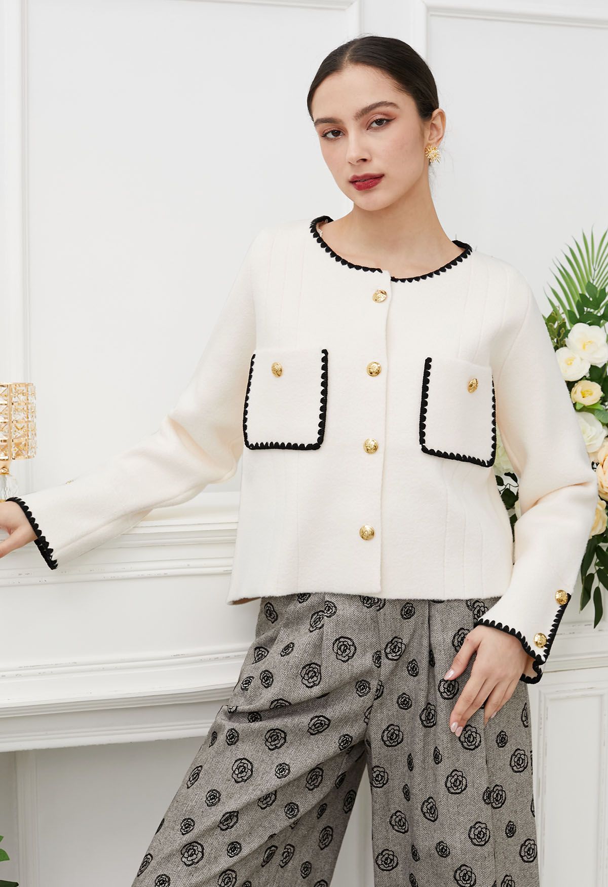 Contrast Whipstitch-Trimmed Buttoned Knit Cardigan in Ivory