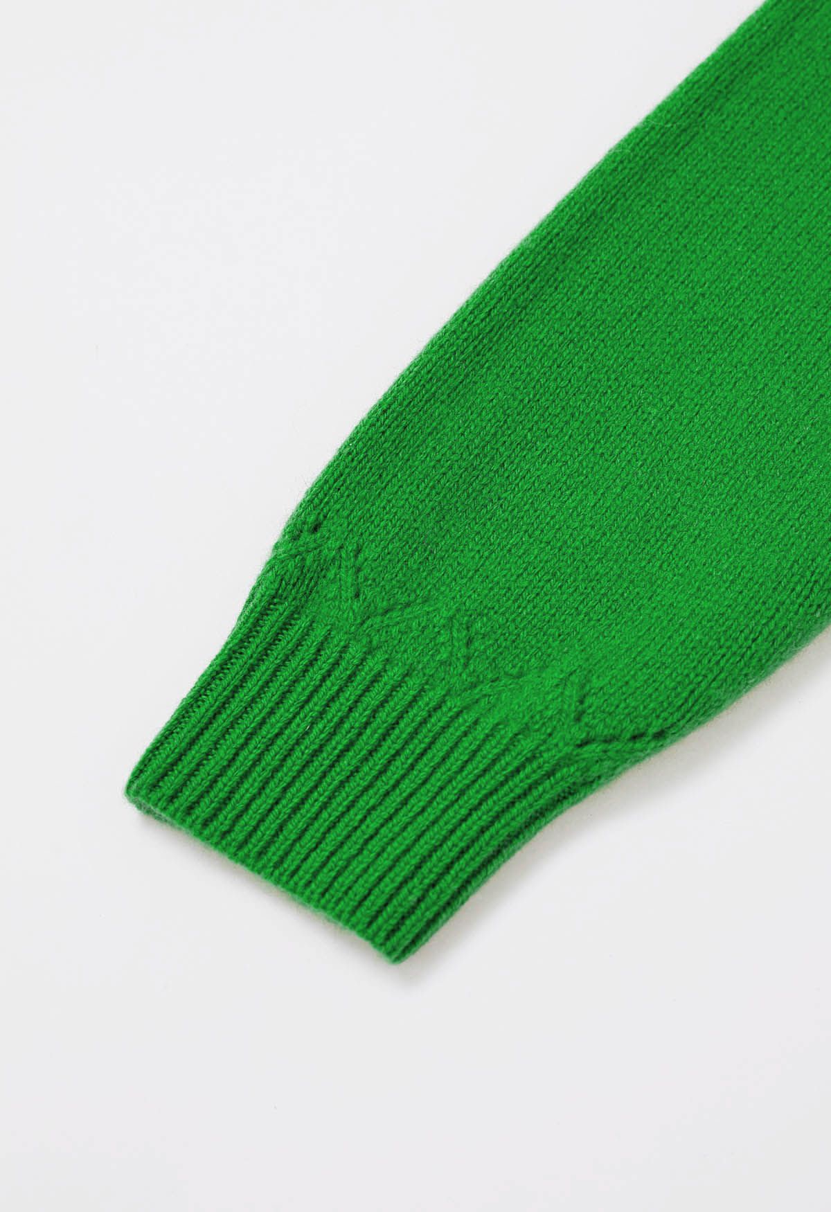 Hollow Out Diamond Knit Sweater in Green