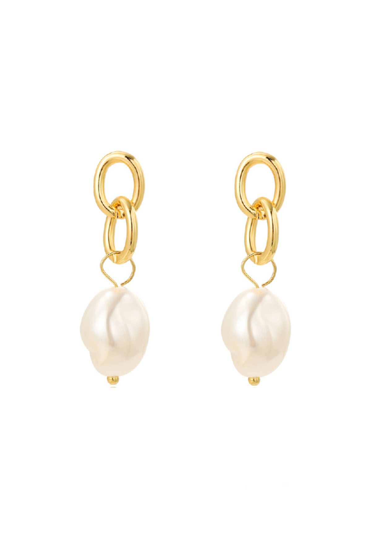 Gold Interlocking Circle and Pearl Earrings