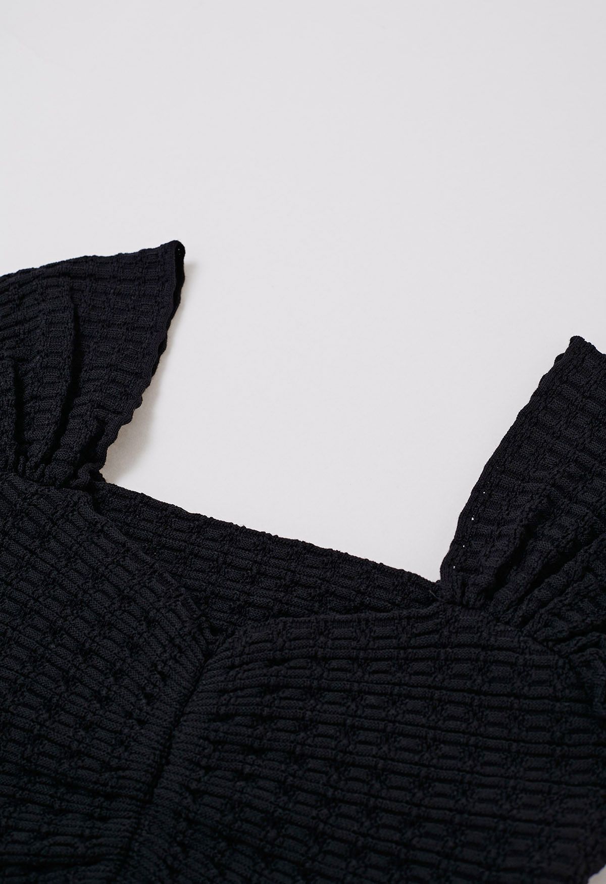 Sweetheart Neckline Shirred Crop Knit Top in Black