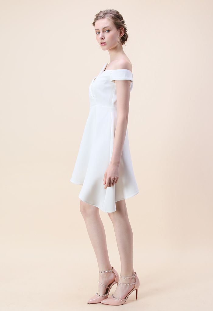 Charming in Asymmetry Off-shoulder Dress in White