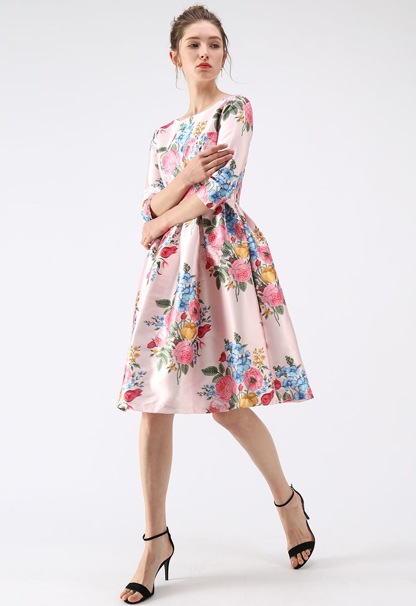 Compelling Bouquet Printed Midi Dress in Pink