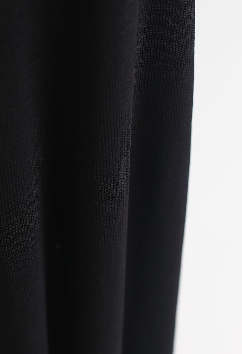 經典Sophistication針織上衣和黑色裙子