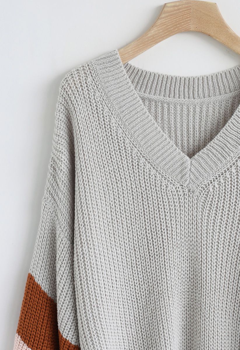 V-Neck Color Blocked Sleeves Knit Sweater in Grey