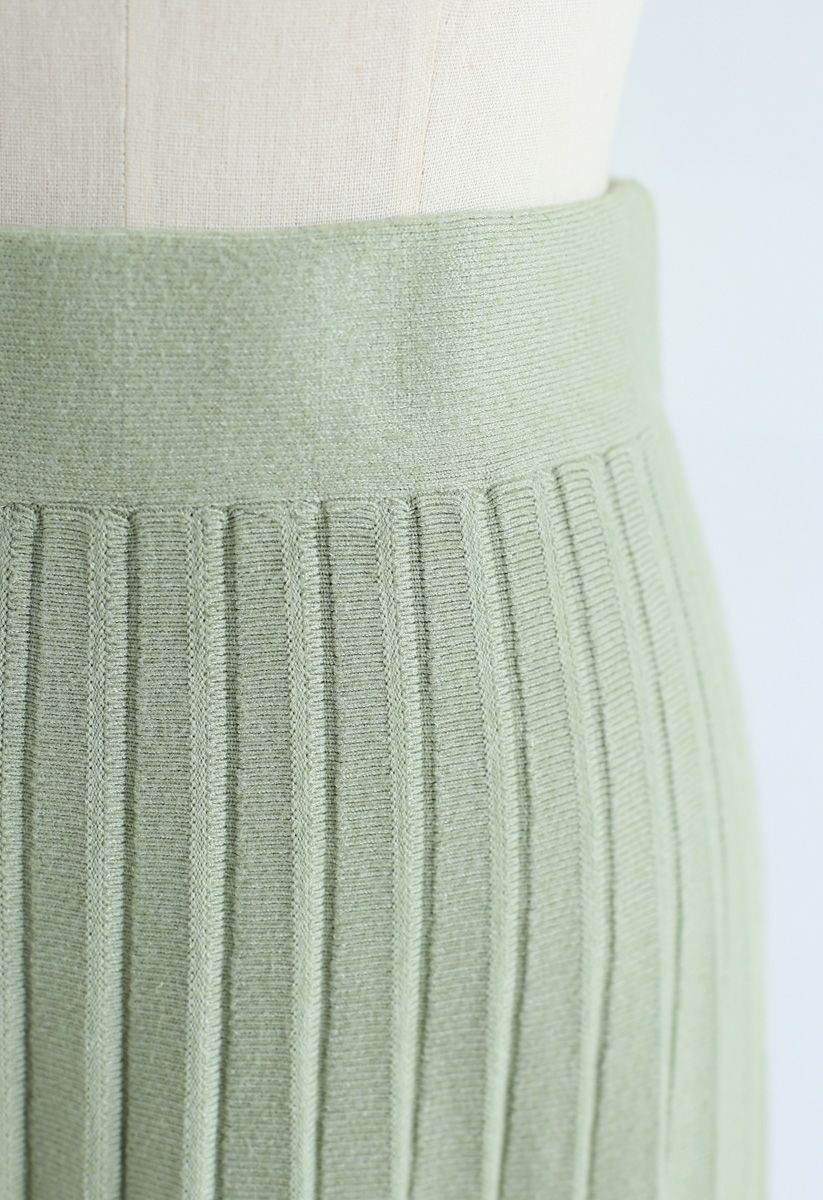 A-Line Pleated Knit Midi Skirt in Pea Green