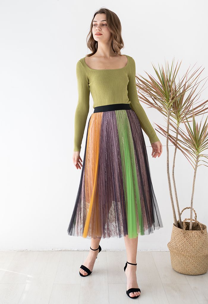 Color Blocked Lace Pleated Tulle Skirt in Green